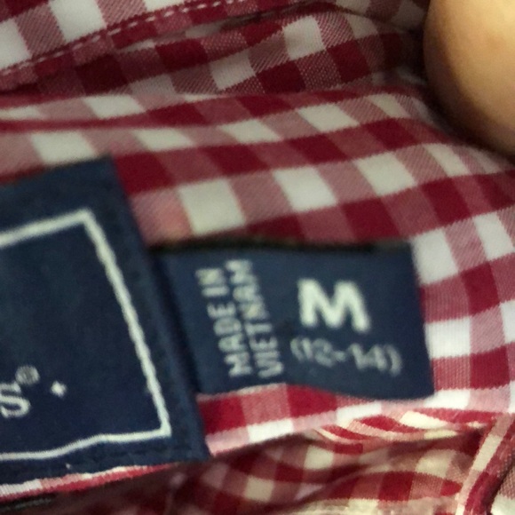 Boys Vineyard Vines long sleeve dress shirts - Picture 7 of 7